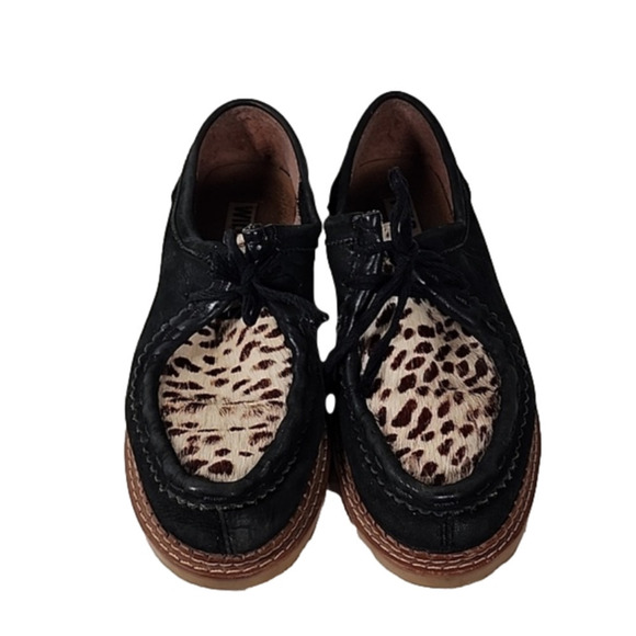 💚 Wild Pair Animal Print  sz 7.5 - Picture 1 of 6